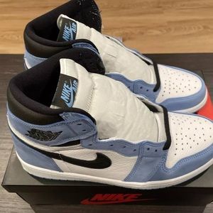 Jordan 1 Retro High OG "University Blue" Size 10